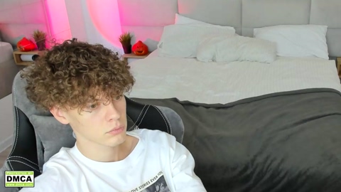 cute_thomas  25-10-2022